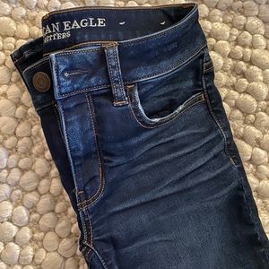 DARK WASH AE SKINNY JEANS